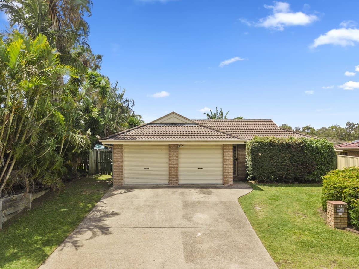 11 Robert South Drive, CRESTMEAD - Thumbnail 18