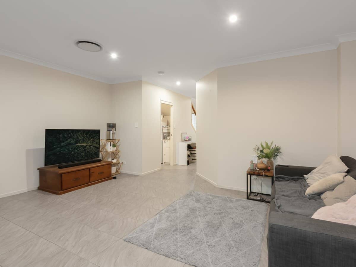 2 Weir Drive, UPPER COOMERA - Thumbnail 6