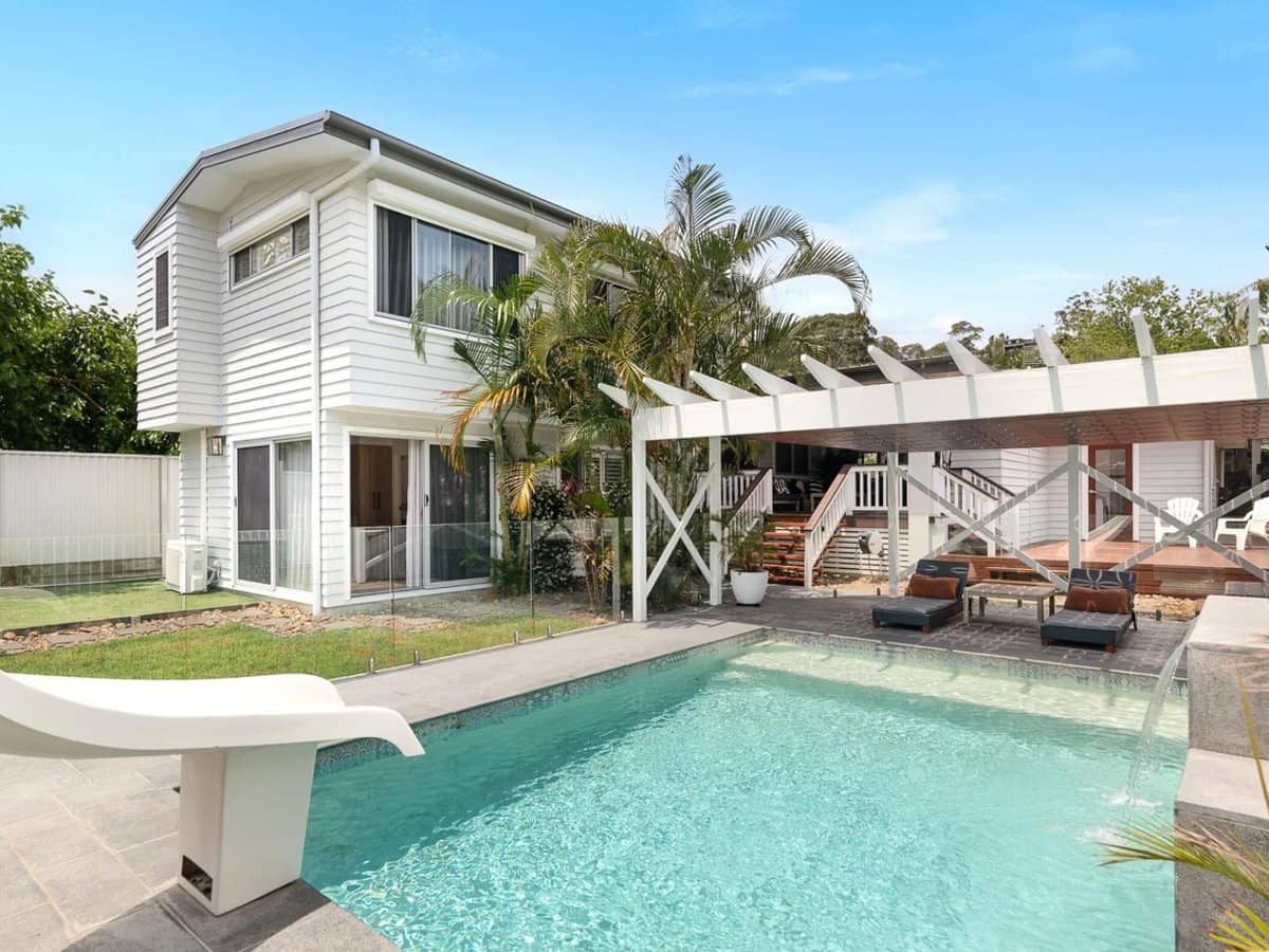 23 Westview Road, CURRUMBIN - Thumbnail 1