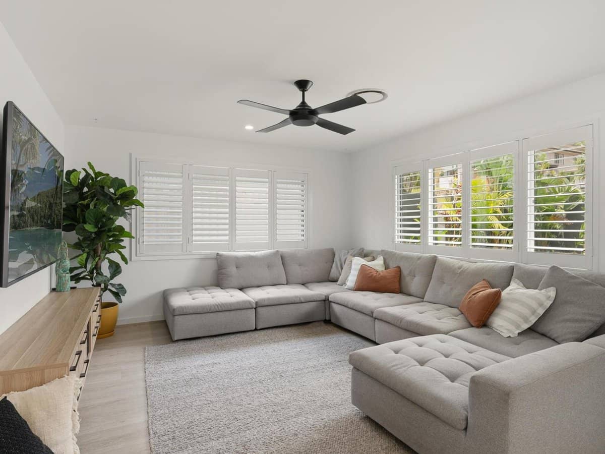 23 Westview Road, CURRUMBIN - Thumbnail 3