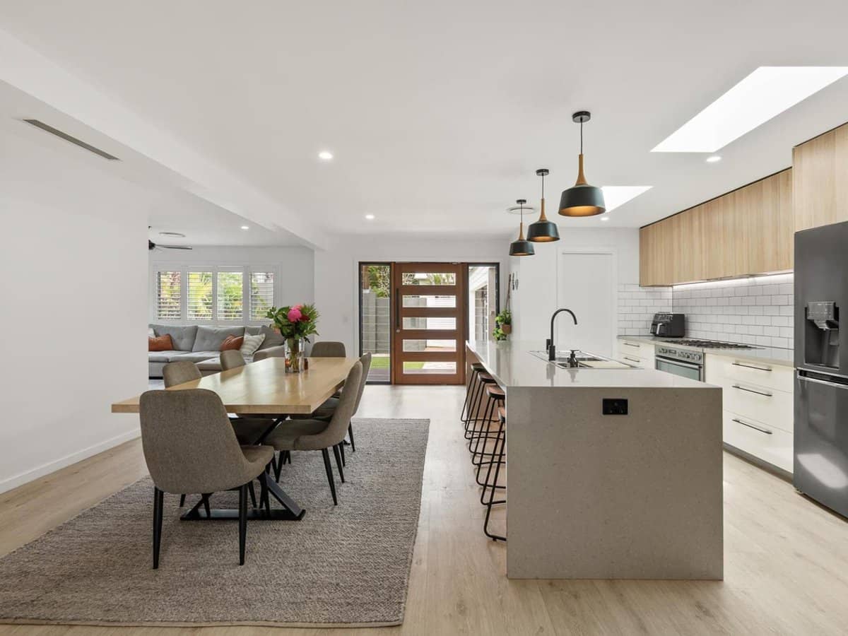 23 Westview Road, CURRUMBIN - Thumbnail 8