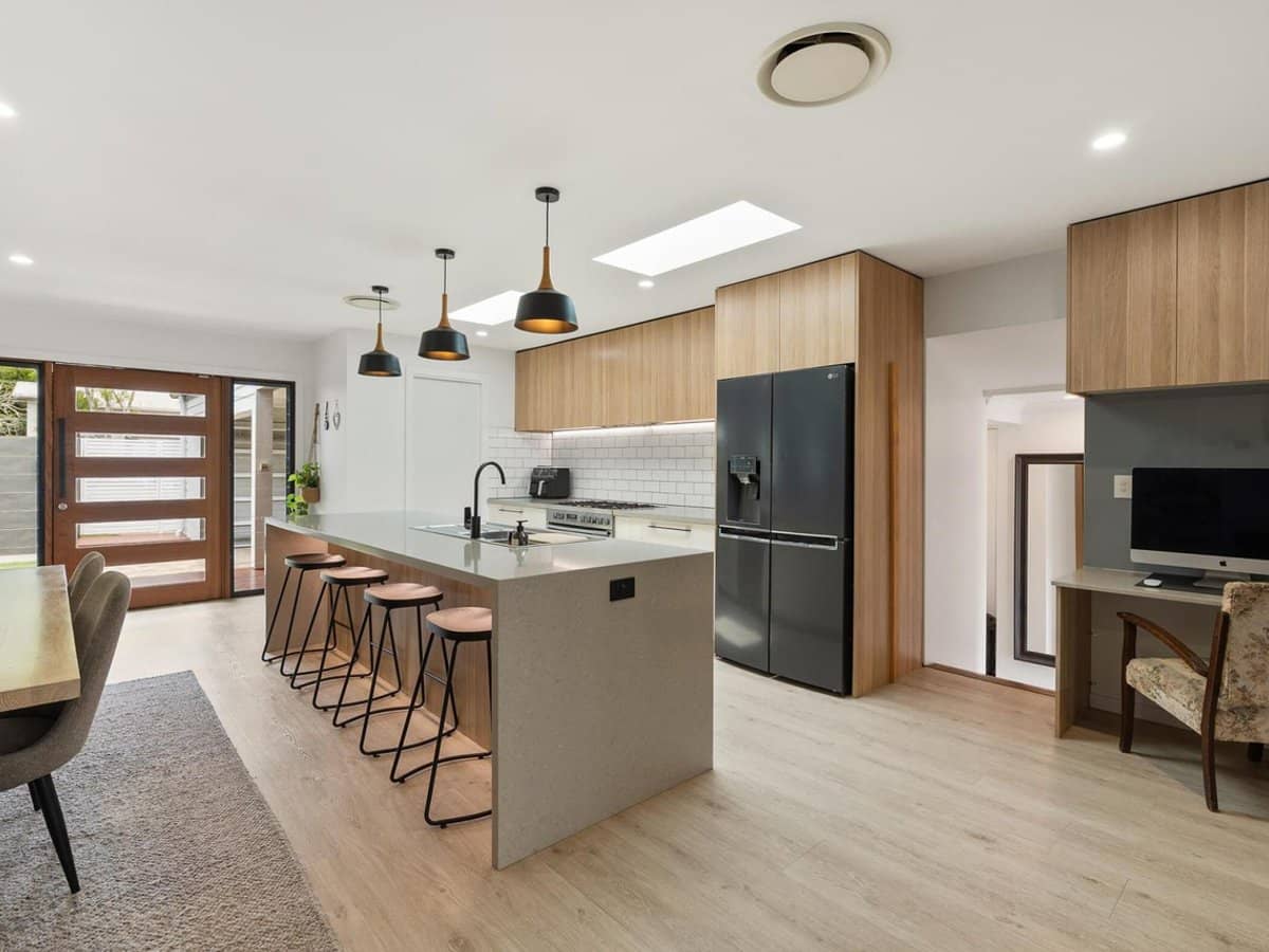 23 Westview Road, CURRUMBIN - Thumbnail 10