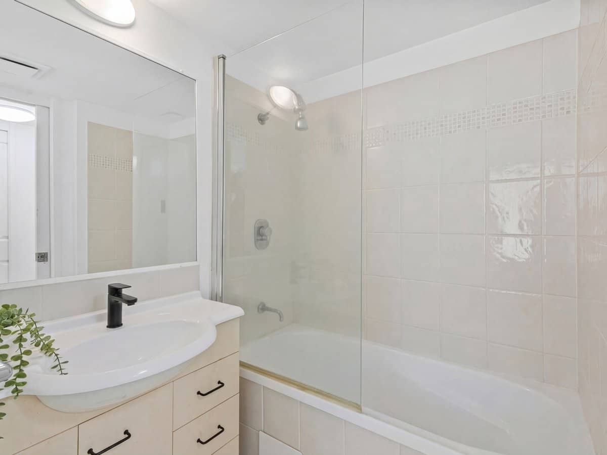 31/437 Golden Four Drive, TUGUN - Thumbnail 8