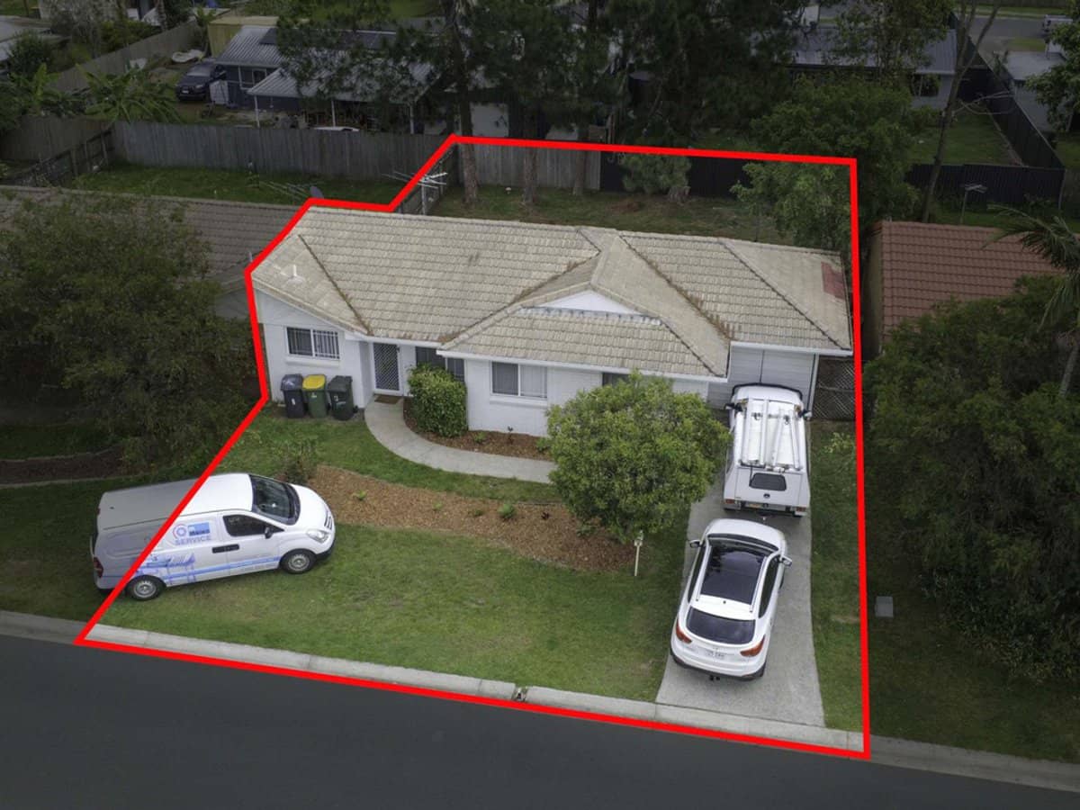 8 Melrose Place, EAGLEBY - Thumbnail 2