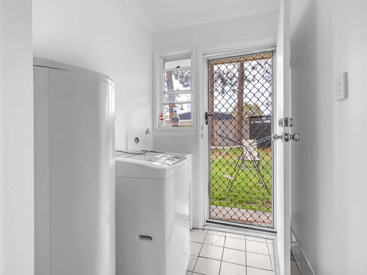 8 Melrose Place, EAGLEBY - Thumbnail 6