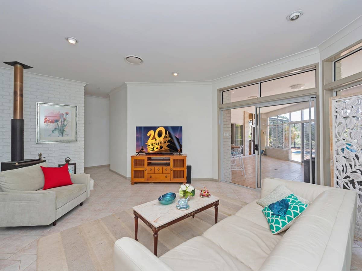 31 Edgeworth Place, HELENSVALE - Thumbnail 6