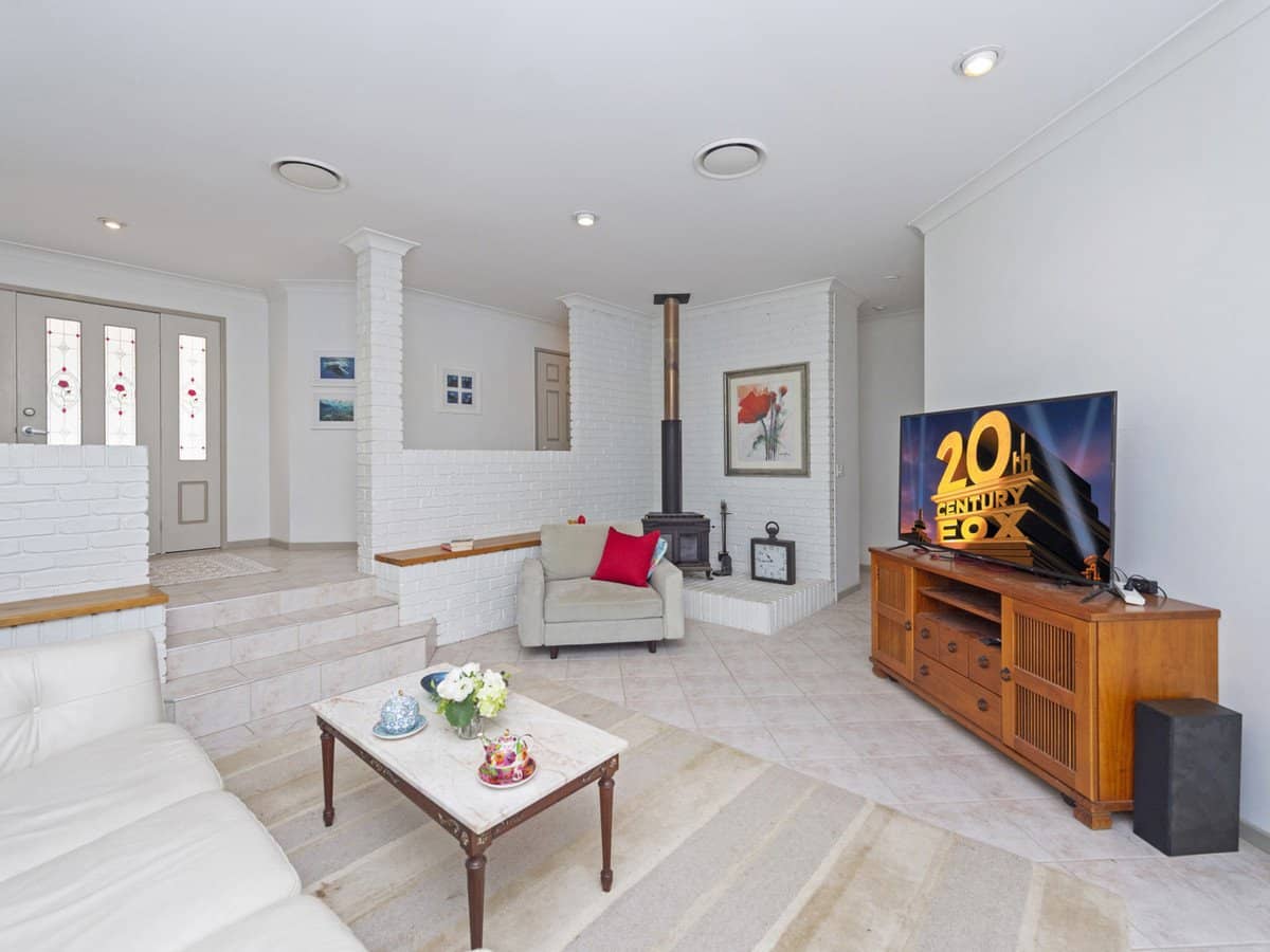 31 Edgeworth Place, HELENSVALE - Thumbnail 7