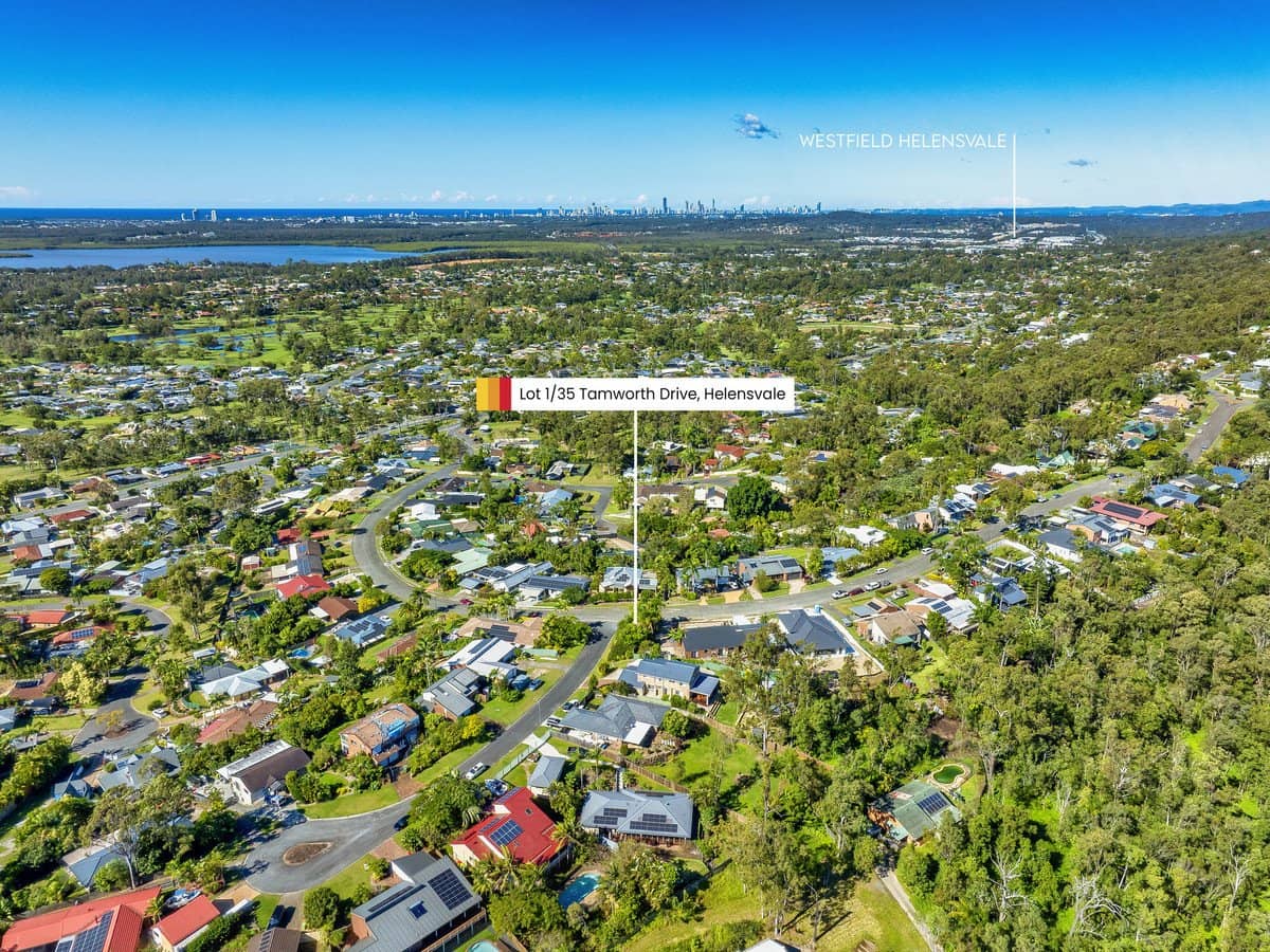35 Tamworth Drive, HELENSVALE - Thumbnail 4