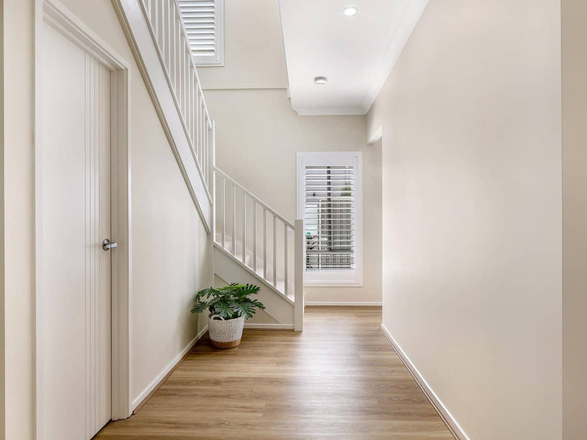 51 Hamilton Drive, JACOBS WELL - Thumbnail 17