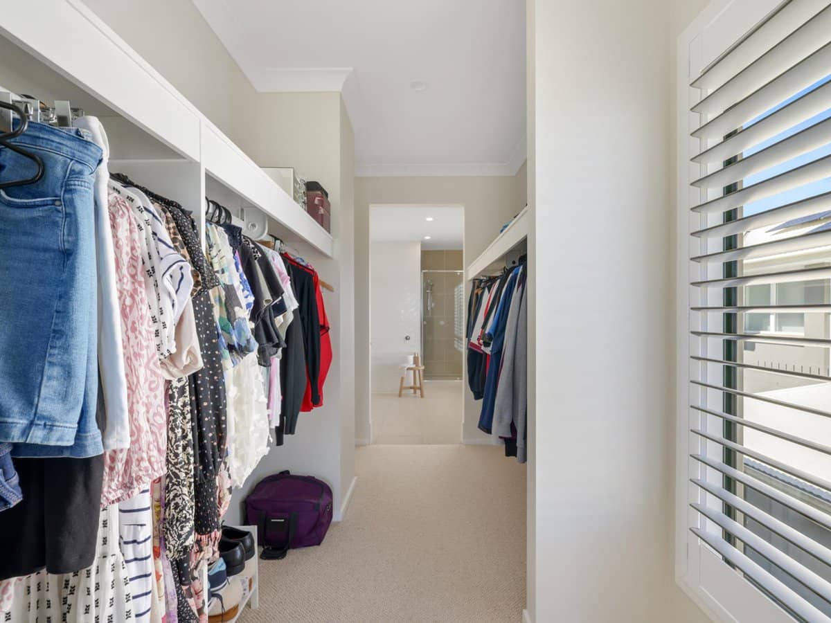 51 Hamilton Drive, JACOBS WELL - Thumbnail 21