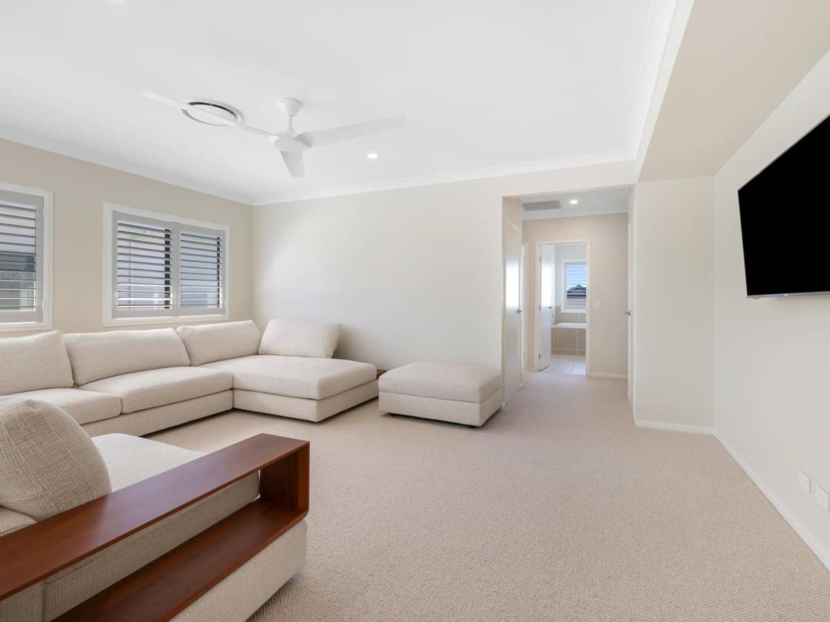 51 Hamilton Drive, JACOBS WELL - Thumbnail 23