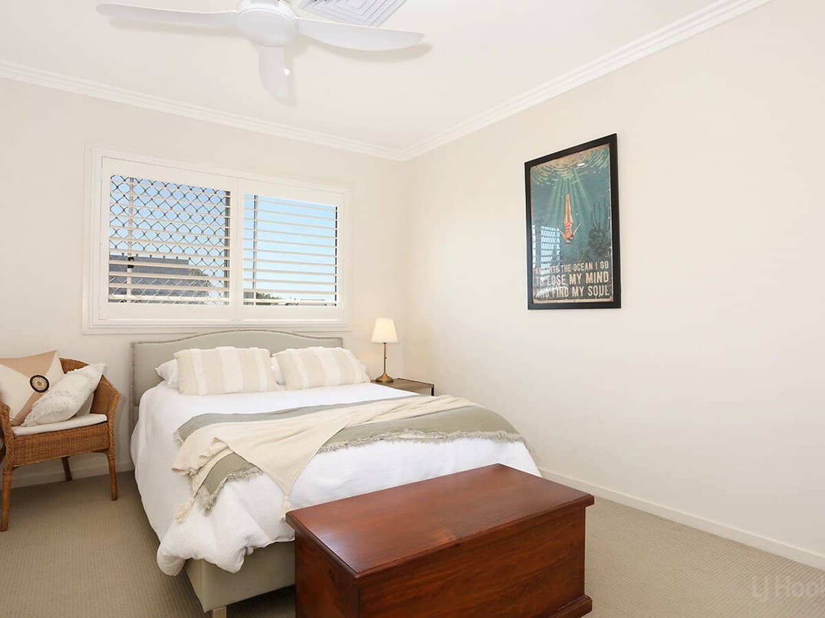 35 Runaway Bay Avenue, RUNAWAY BAY - Thumbnail 17