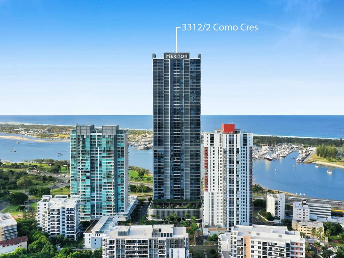 2 Como Crescent, SOUTHPORT - Thumbnail 1