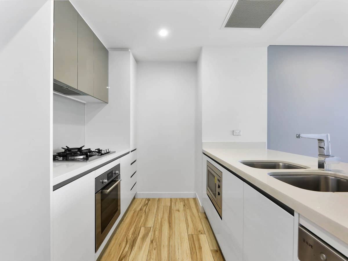 2 Como Crescent, SOUTHPORT - Thumbnail 12