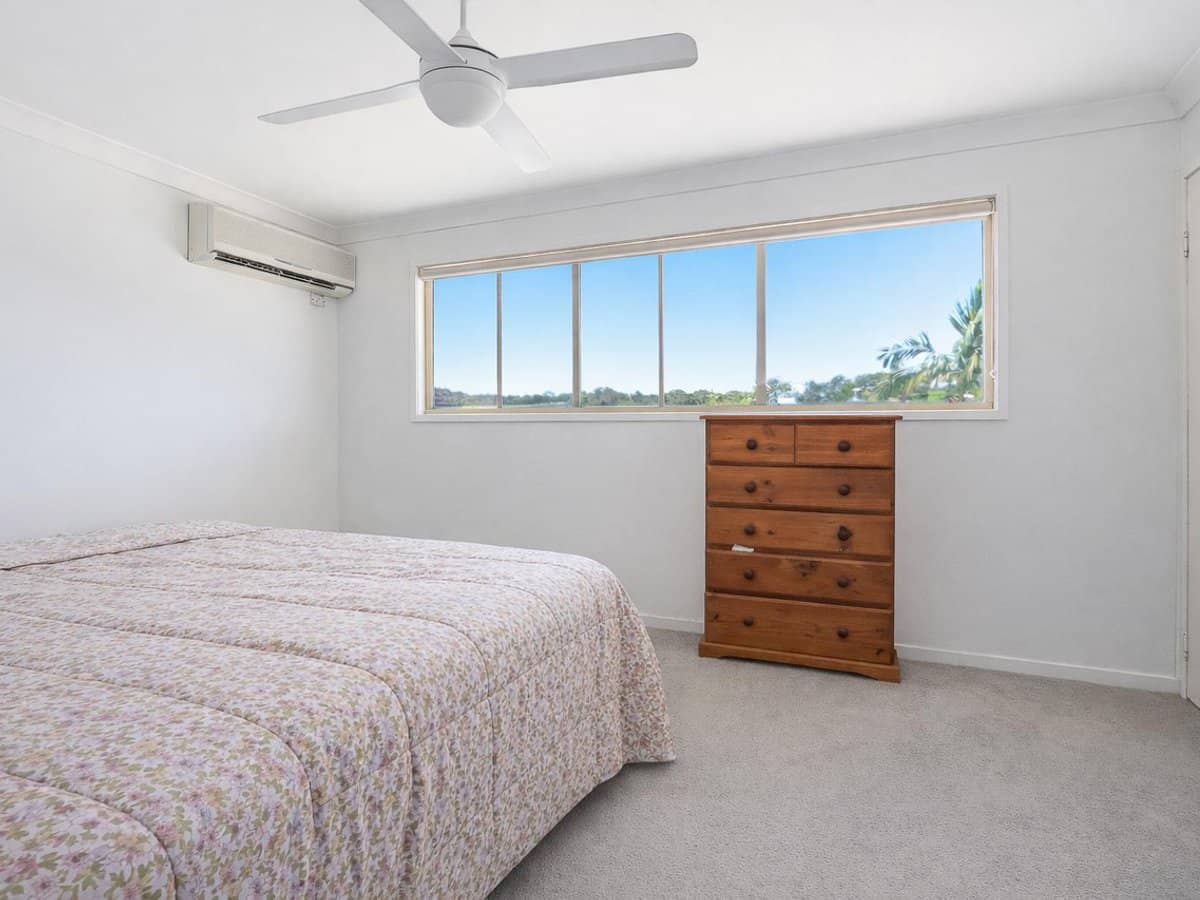 18 Bienvenue Drive, CURRUMBIN WATERS - Thumbnail 6