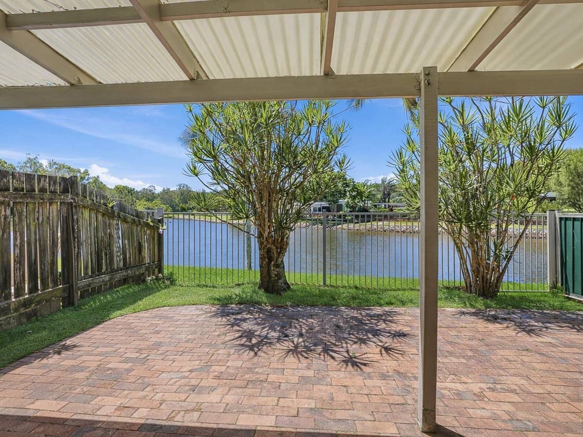 18 Bienvenue Drive, CURRUMBIN WATERS - Thumbnail 8