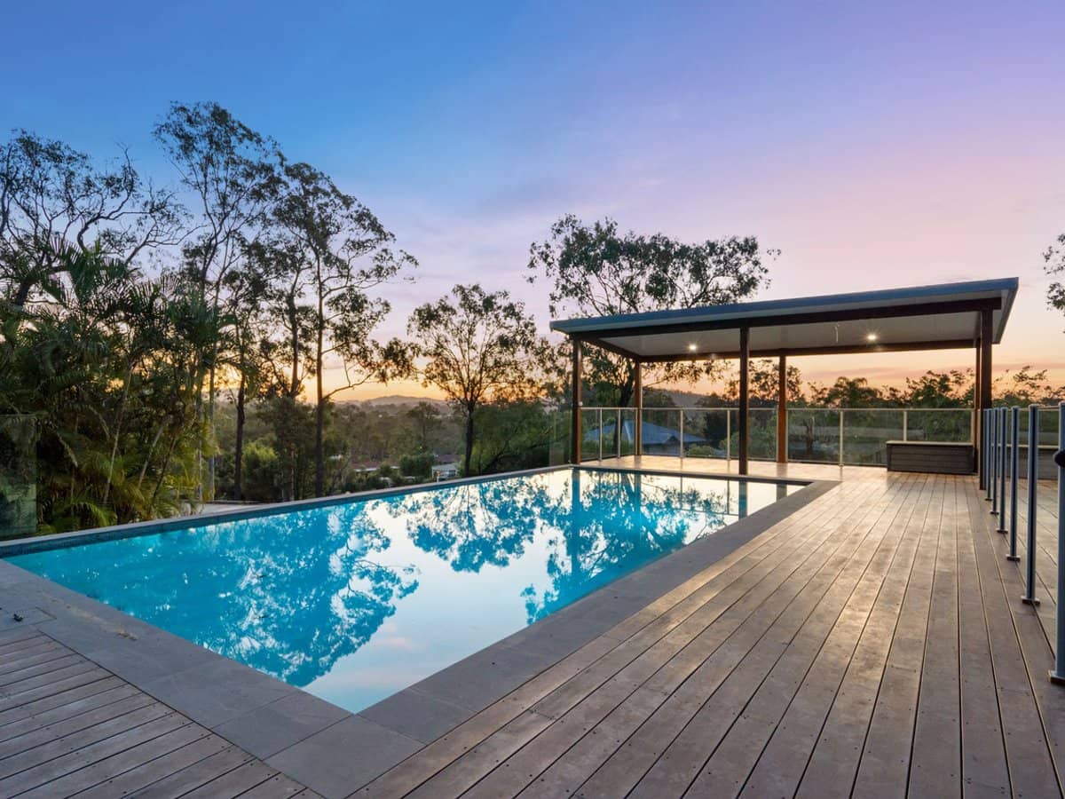 31 Leaver Court, ORMEAU - Thumbnail 1