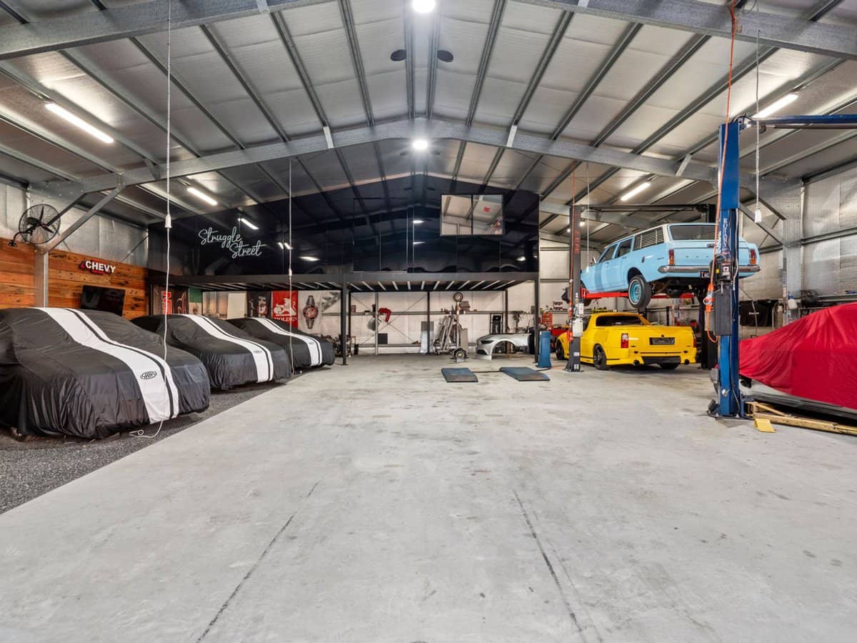 31 Leaver Court, ORMEAU - Thumbnail 3