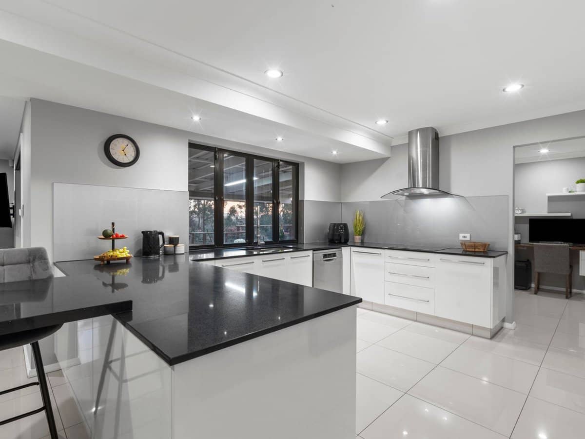 31 Leaver Court, ORMEAU - Thumbnail 9