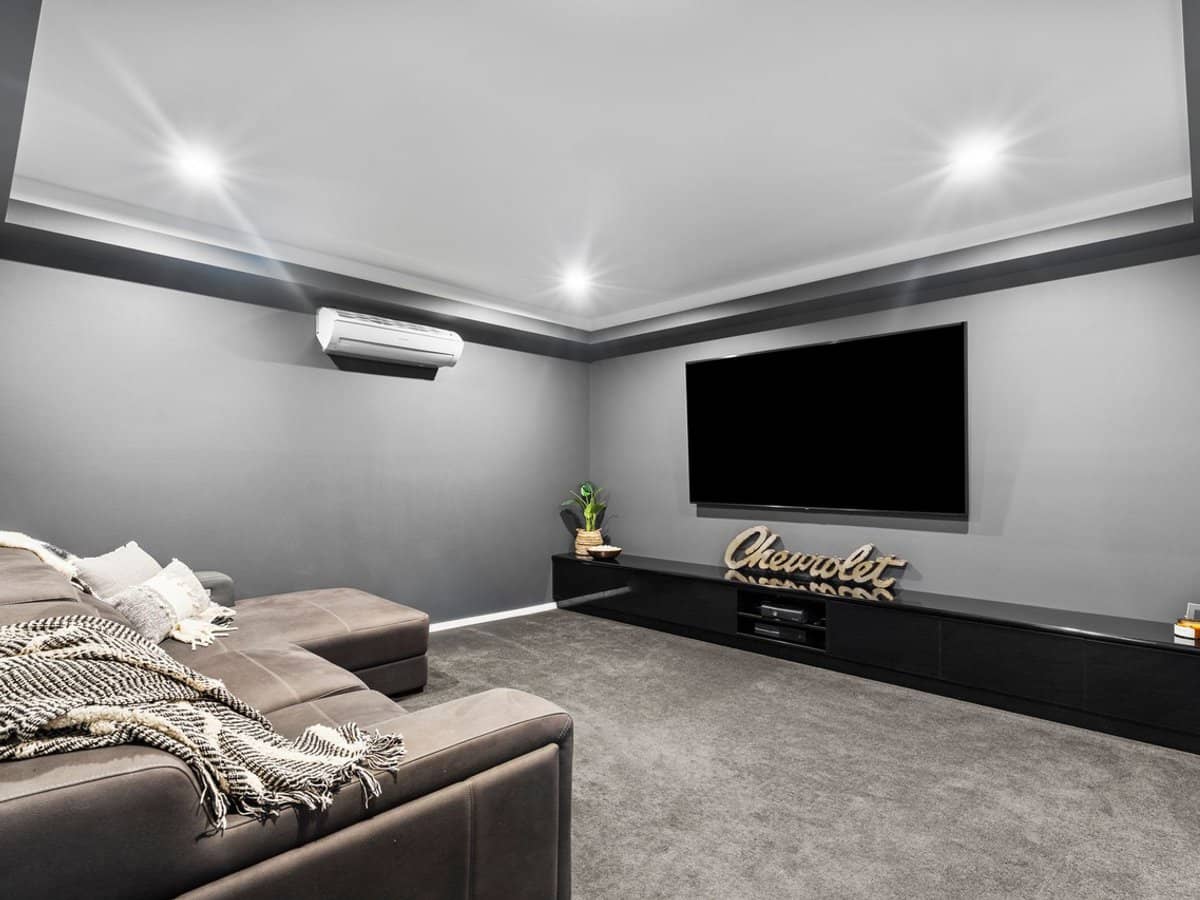 31 Leaver Court, ORMEAU - Thumbnail 10