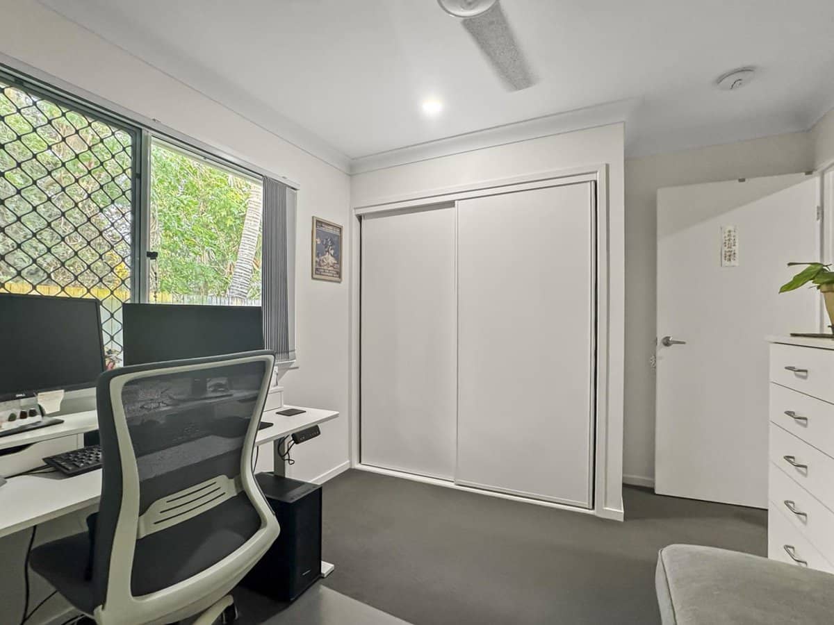 29C Atlantic Drive, LOGANHOLME - Thumbnail 5