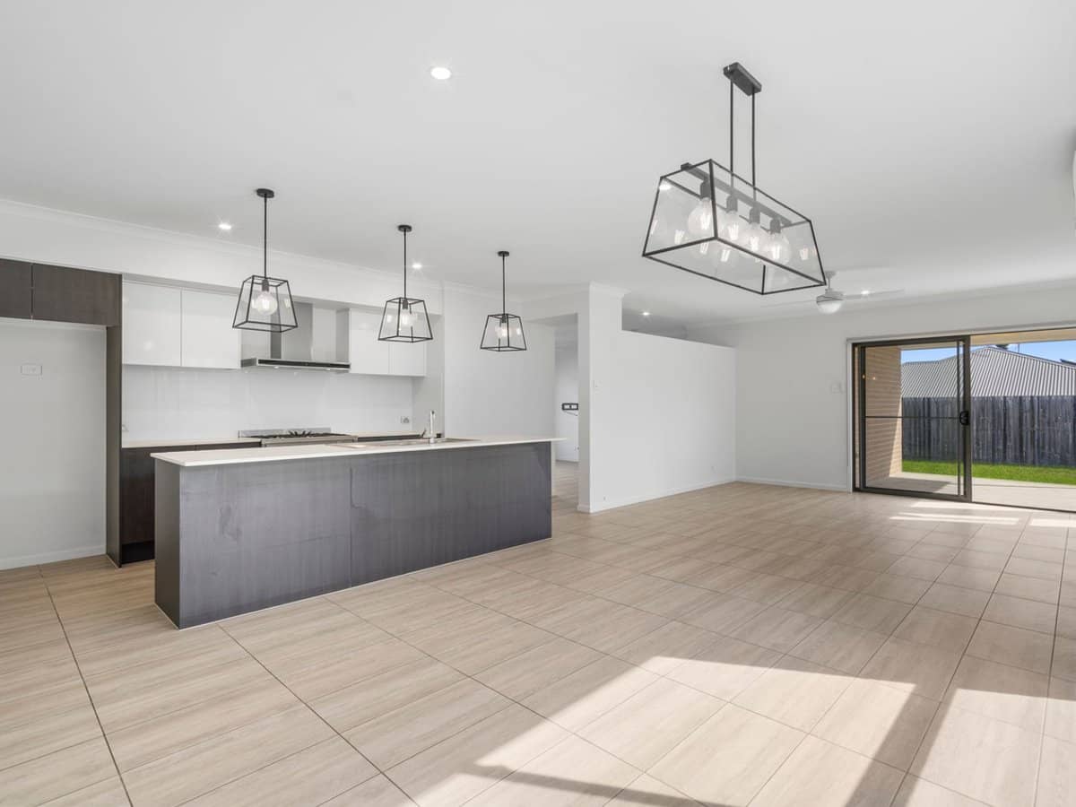 12 Buxton Avenue, YARRABILBA - Thumbnail 3