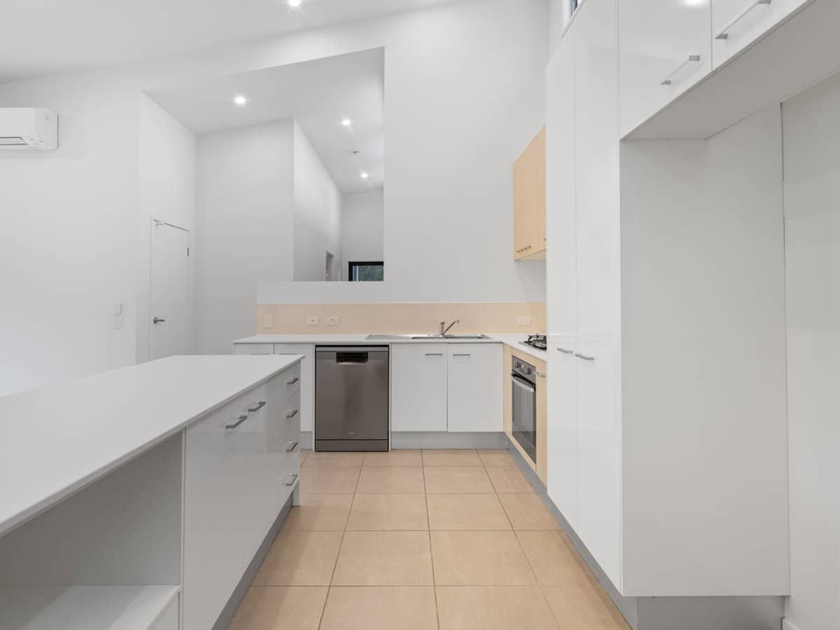 21 Red Gum Terrace, COOMERA - Thumbnail 4