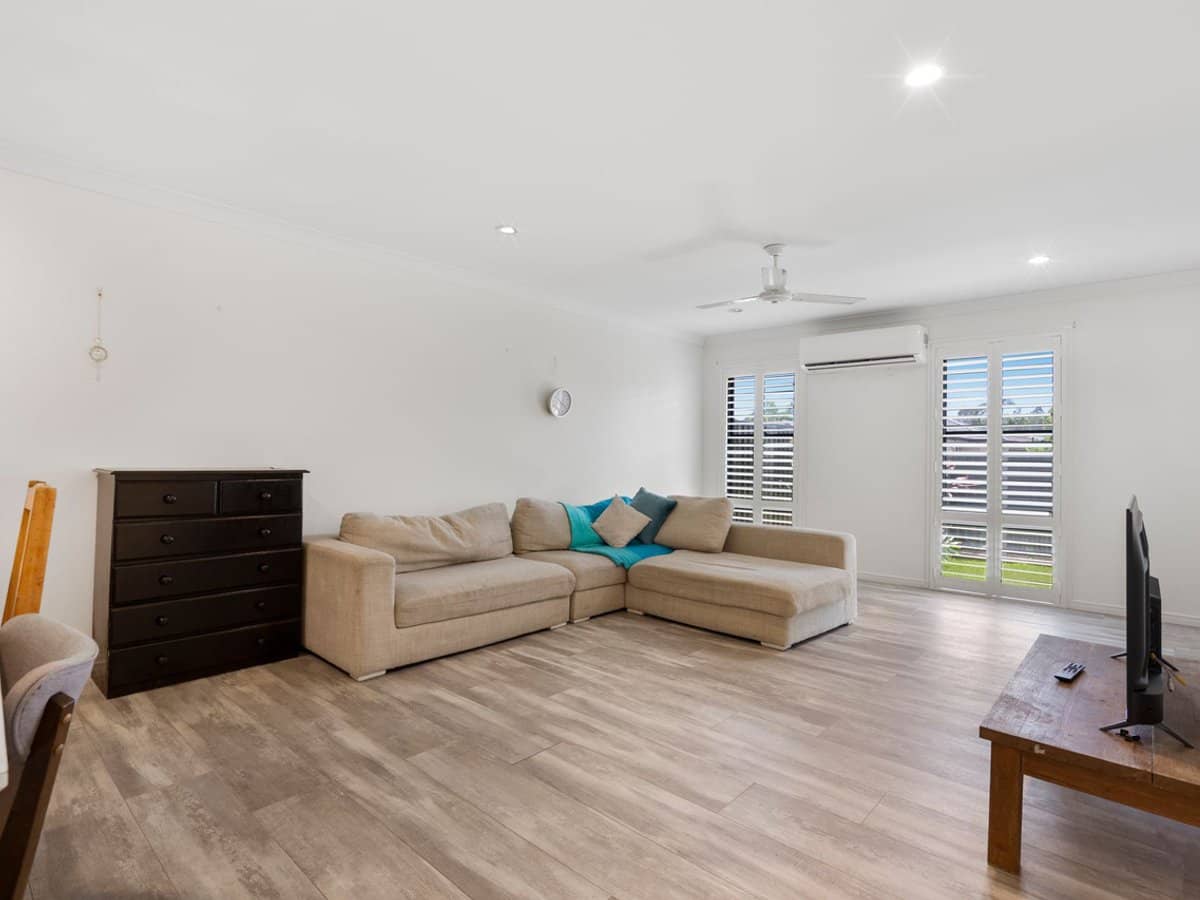 21 Blossom Street, PIMPAMA - Thumbnail 8