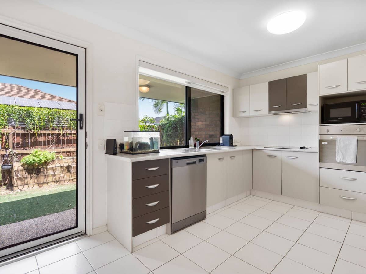 21 Blossom Street, PIMPAMA - Thumbnail 11