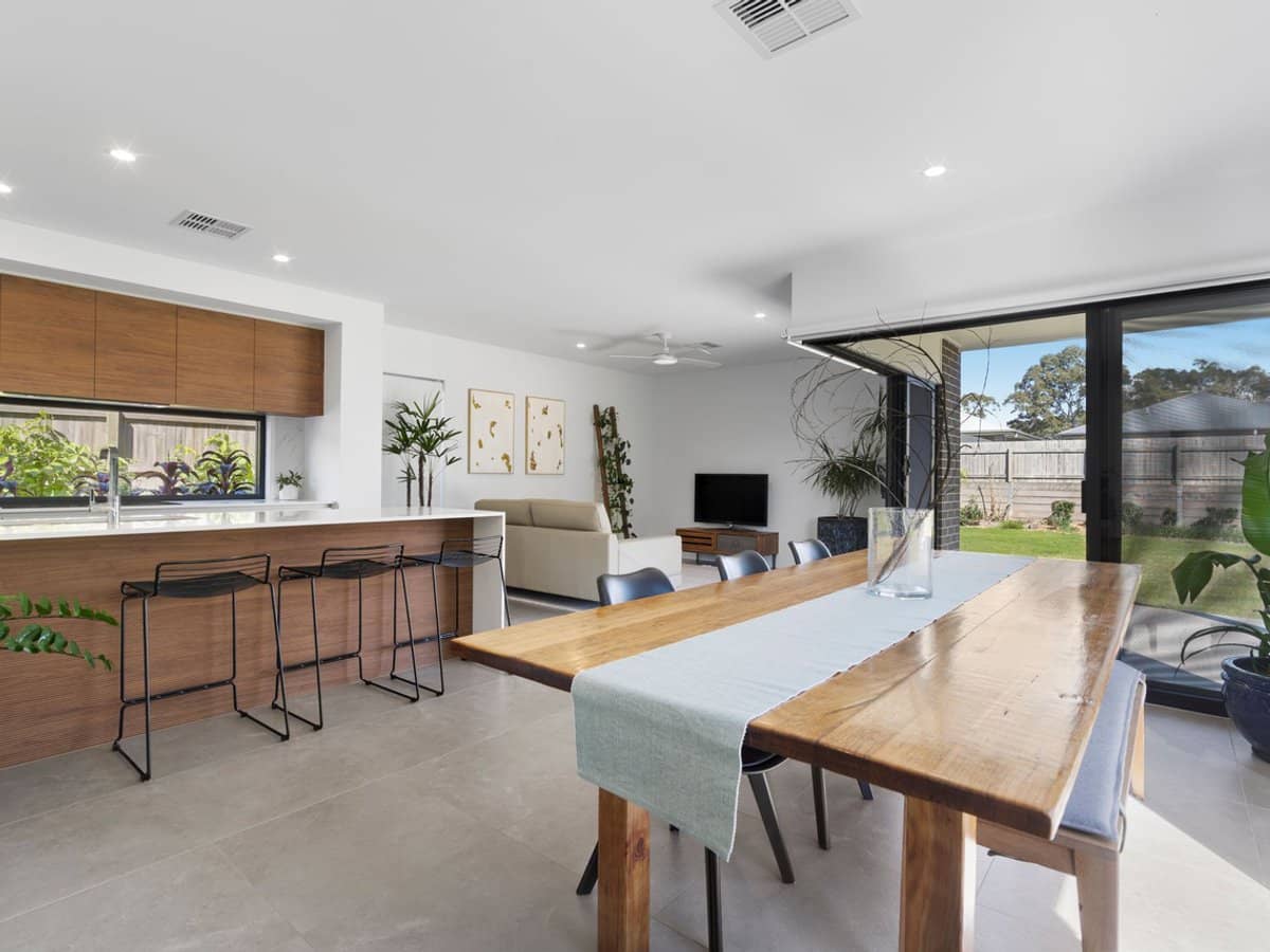 19-27 Lavazza Street, ORMEAU - Thumbnail 4