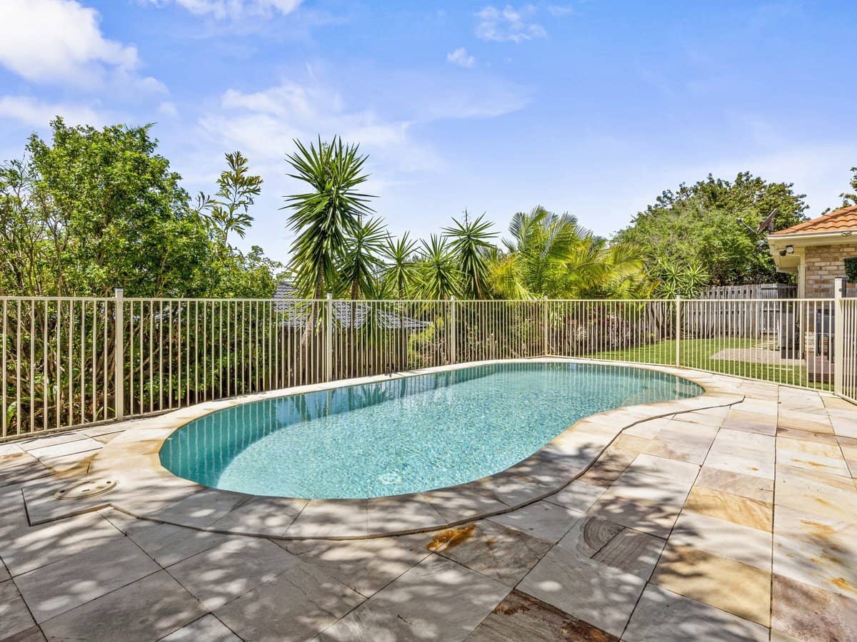 36 Easter Crescent, PACIFIC PINES - Thumbnail 13