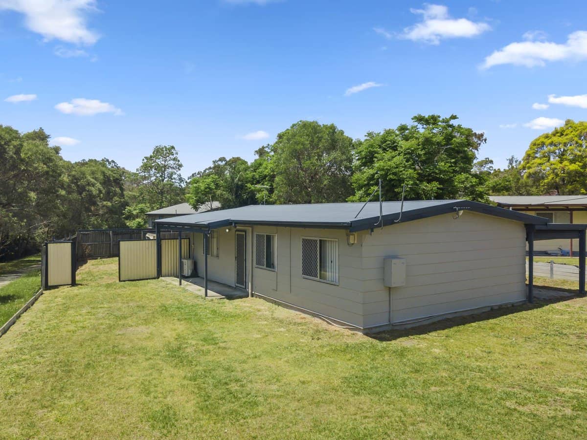25 Garoona Grove, SLACKS CREEK - Thumbnail 1