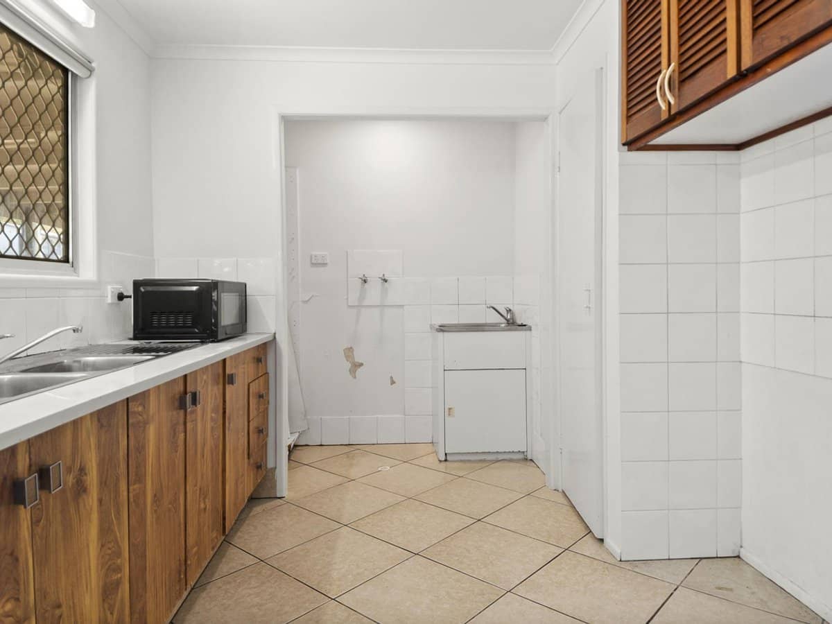 25 Garoona Grove, SLACKS CREEK - Thumbnail 7