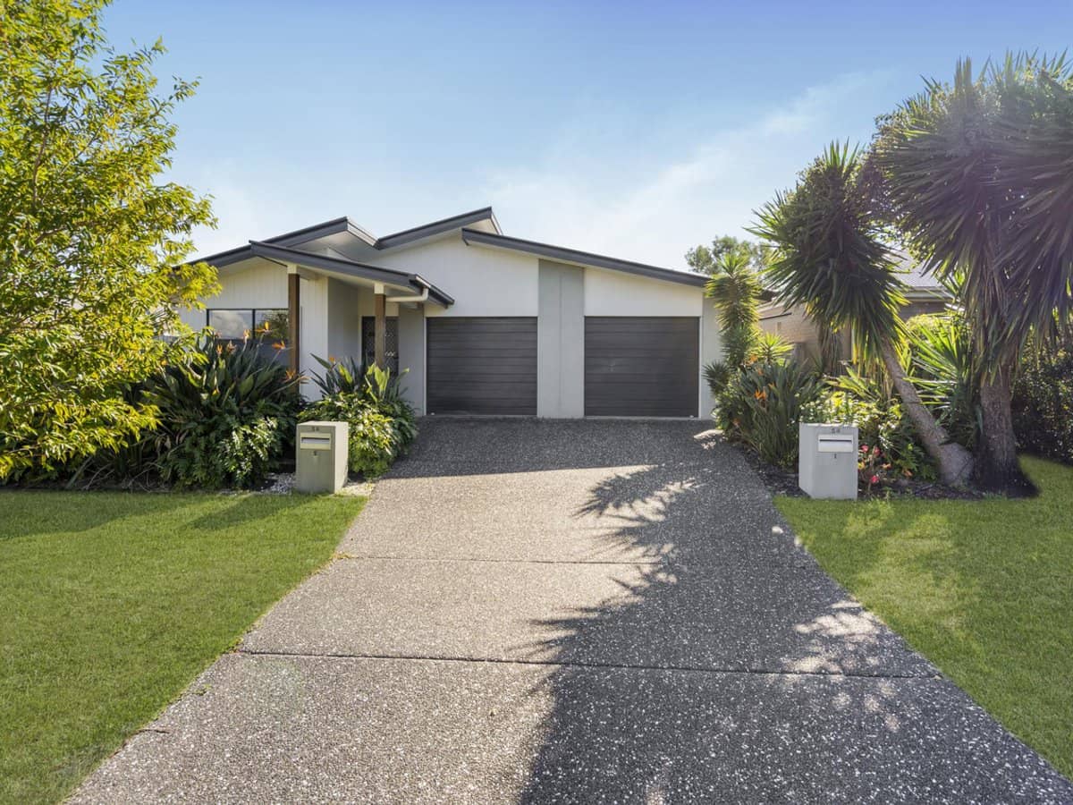 58 Milbrook Crescent, PIMPAMA - Thumbnail 2