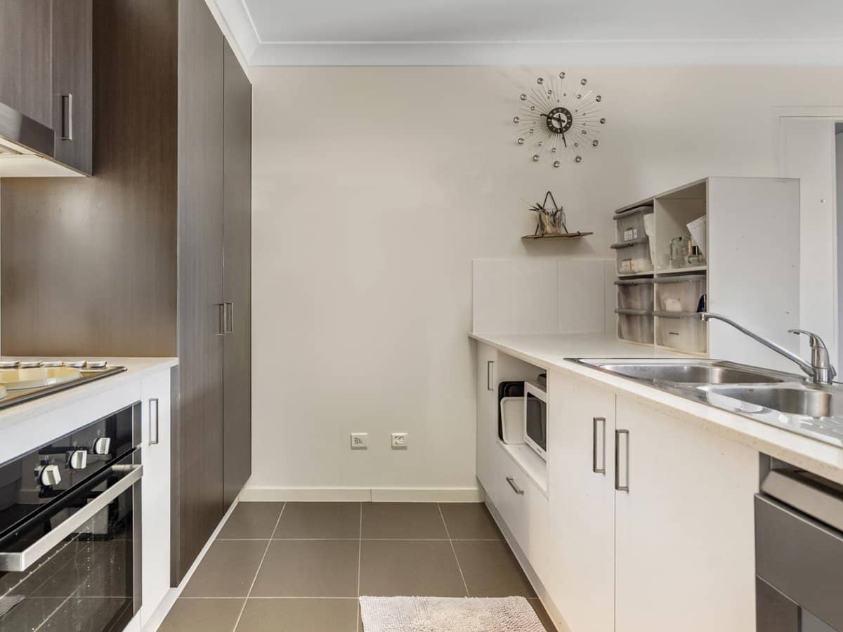 58 Milbrook Crescent, PIMPAMA - Thumbnail 4