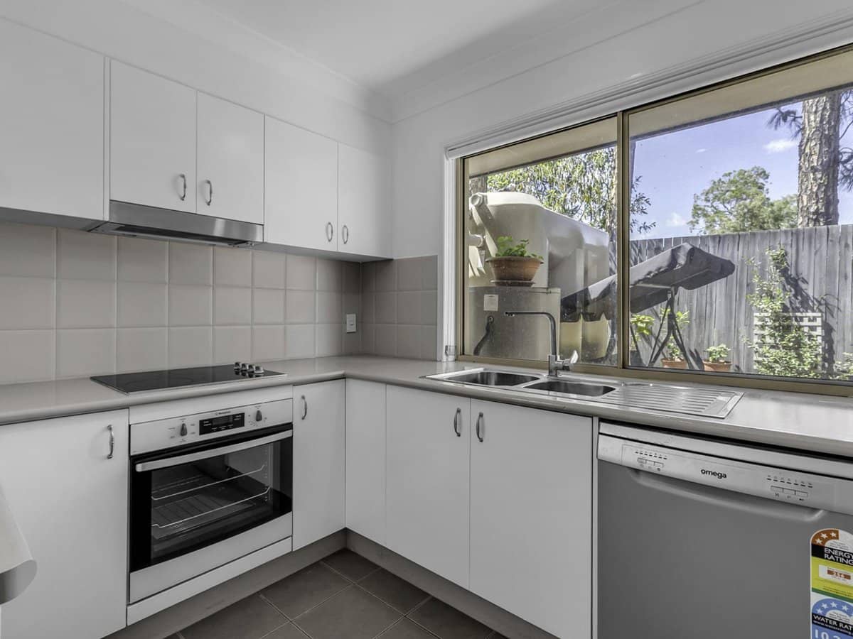 202-206 Fryar Road, EAGLEBY - Thumbnail 7