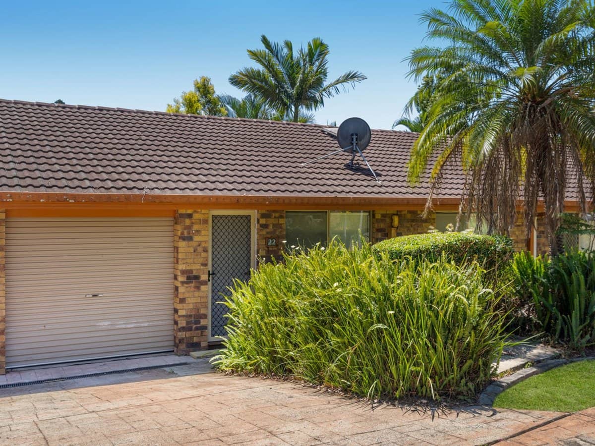 20-26 Golden Palms Court, ASHMORE - Thumbnail 2