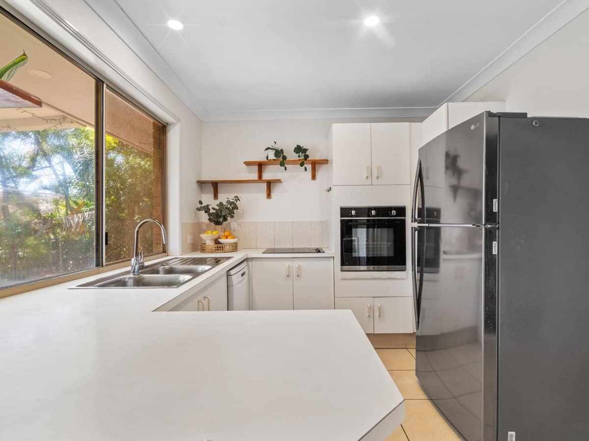 20-26 Golden Palms Court, ASHMORE - Thumbnail 10