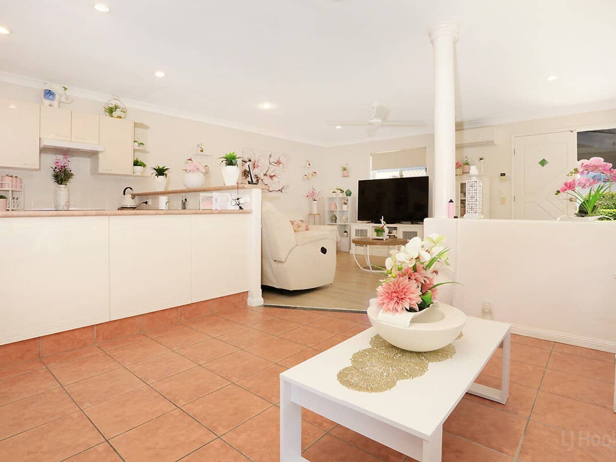 27 Eider Avenue, PARADISE POINT - Thumbnail 7