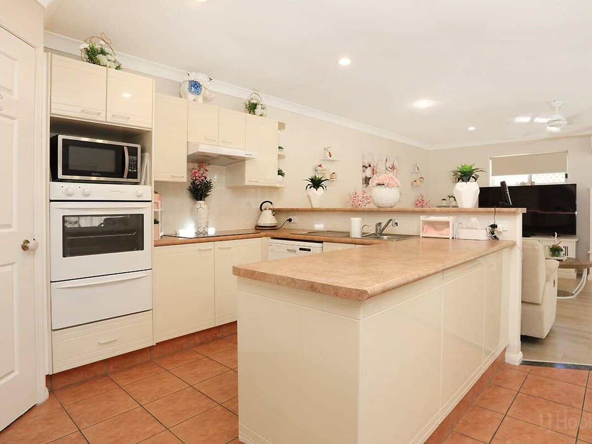 27 Eider Avenue, PARADISE POINT - Thumbnail 12