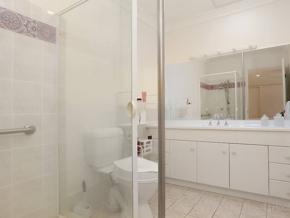 27 Eider Avenue, PARADISE POINT - Thumbnail 19