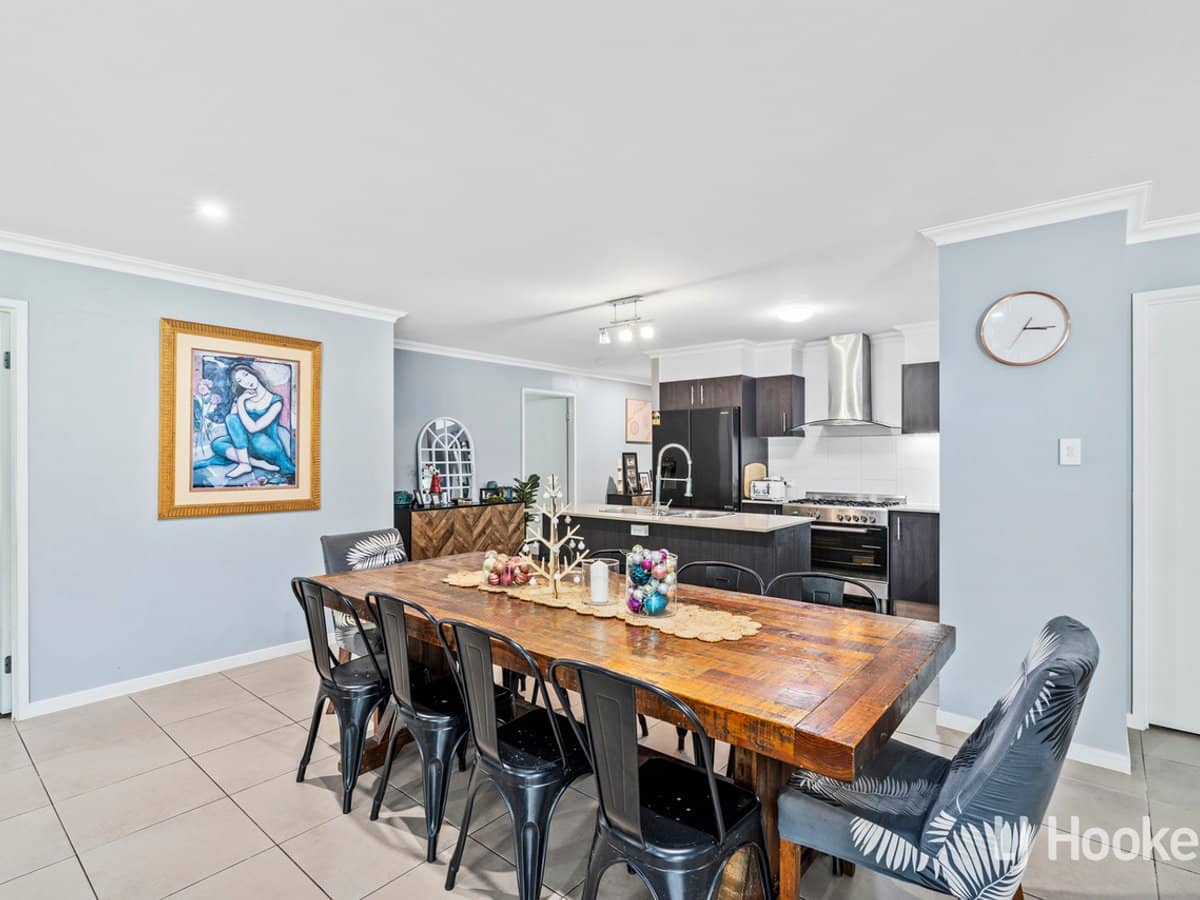 19 Fred Astaire Avenue, MAUDSLAND - Thumbnail 6