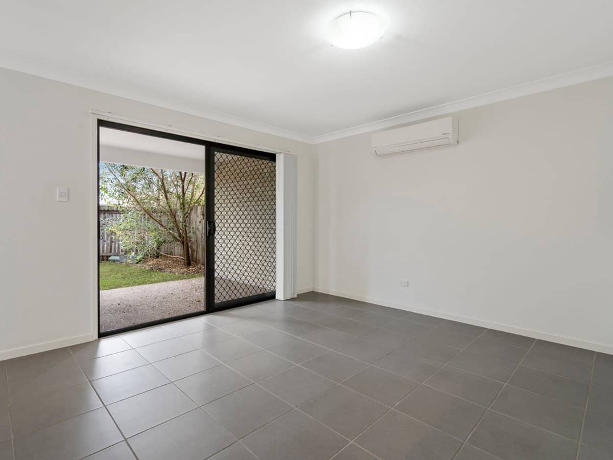 2 Milbrook Crescent, PIMPAMA - Thumbnail 7