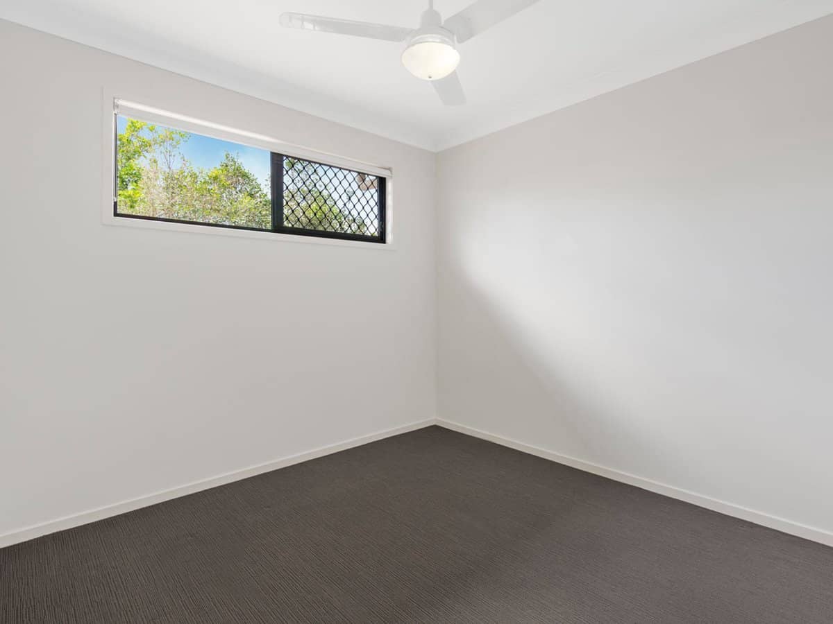 2 Milbrook Crescent, PIMPAMA - Thumbnail 9