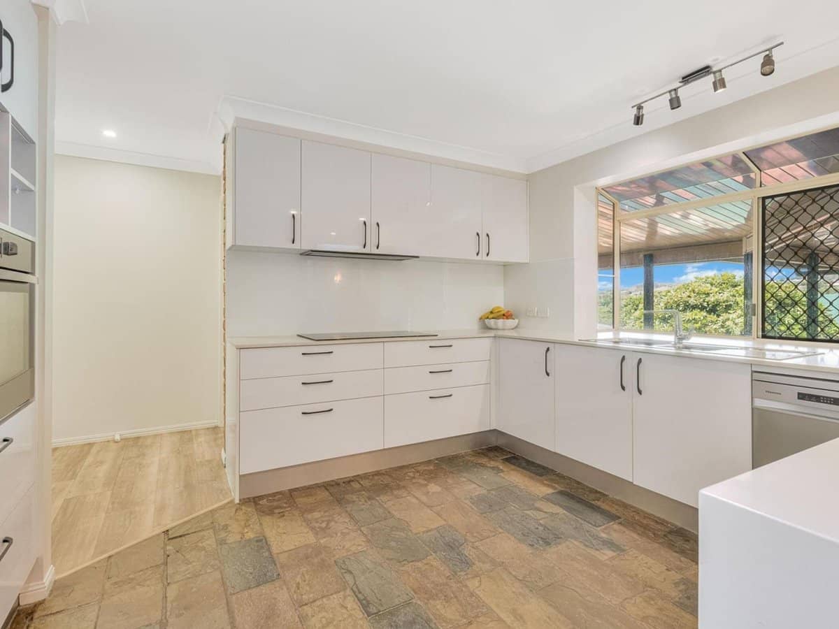 35 Oakland Parade, BANORA POINT - Thumbnail 4