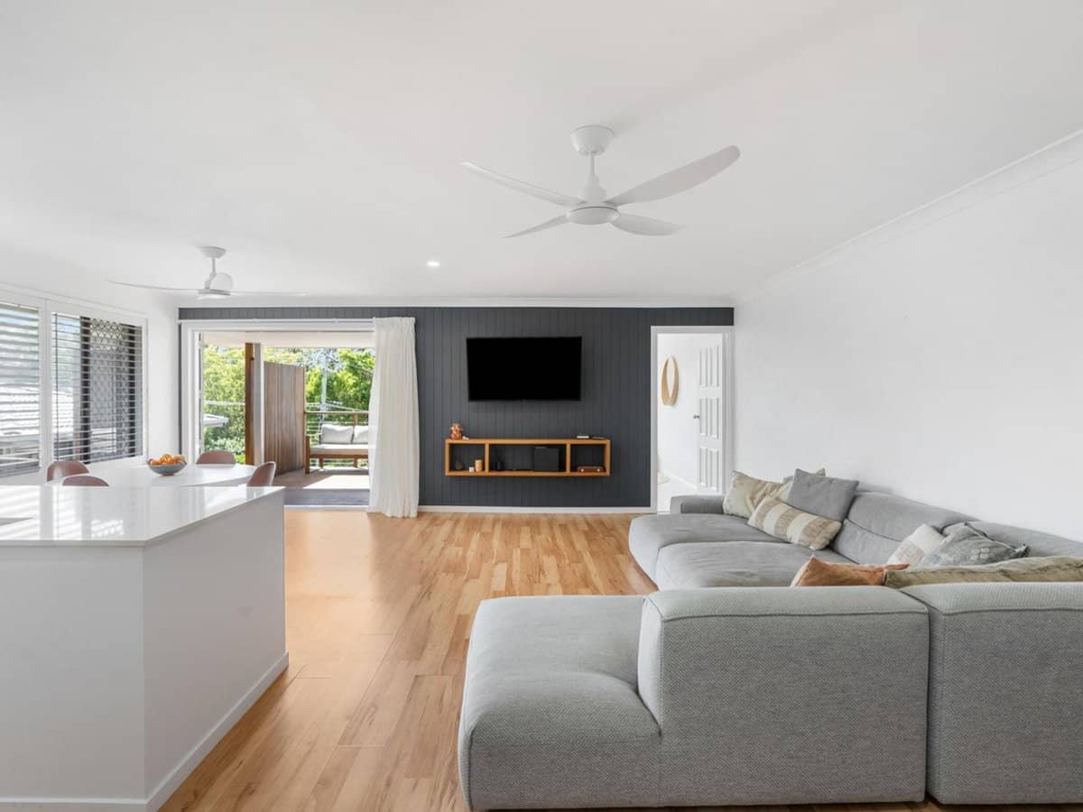 23 Martinelli Avenue, BANORA POINT - Thumbnail 3