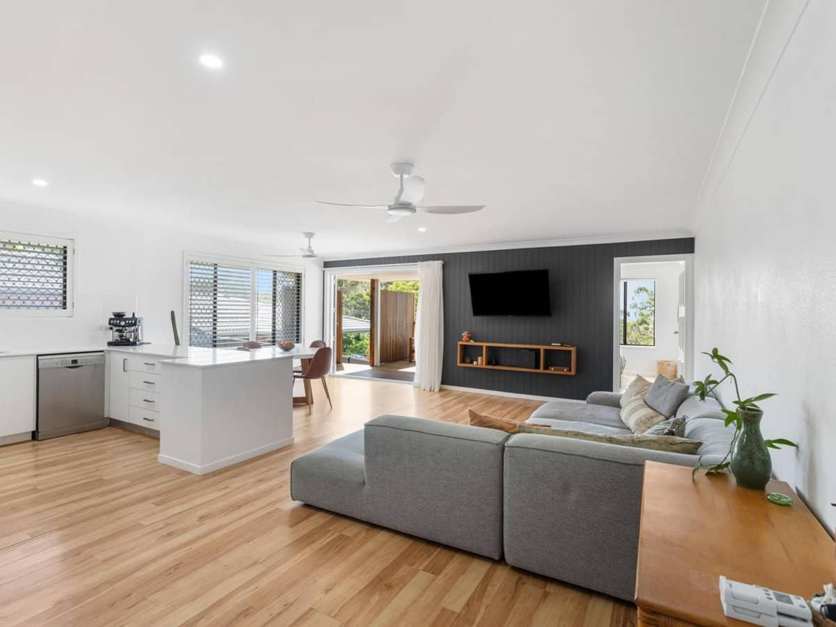 23 Martinelli Avenue, BANORA POINT - Thumbnail 5