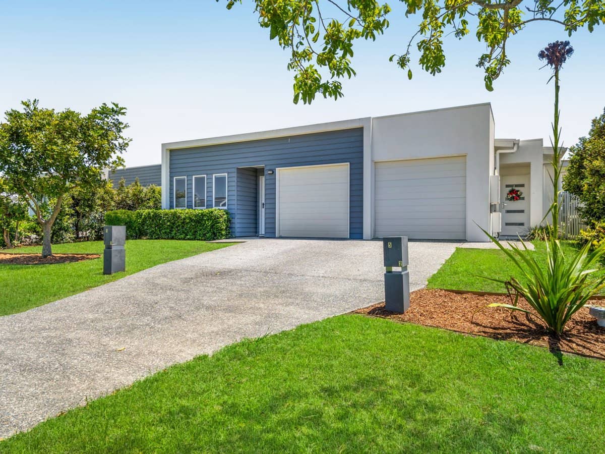5 Quessada Court, PIMPAMA - Thumbnail 1