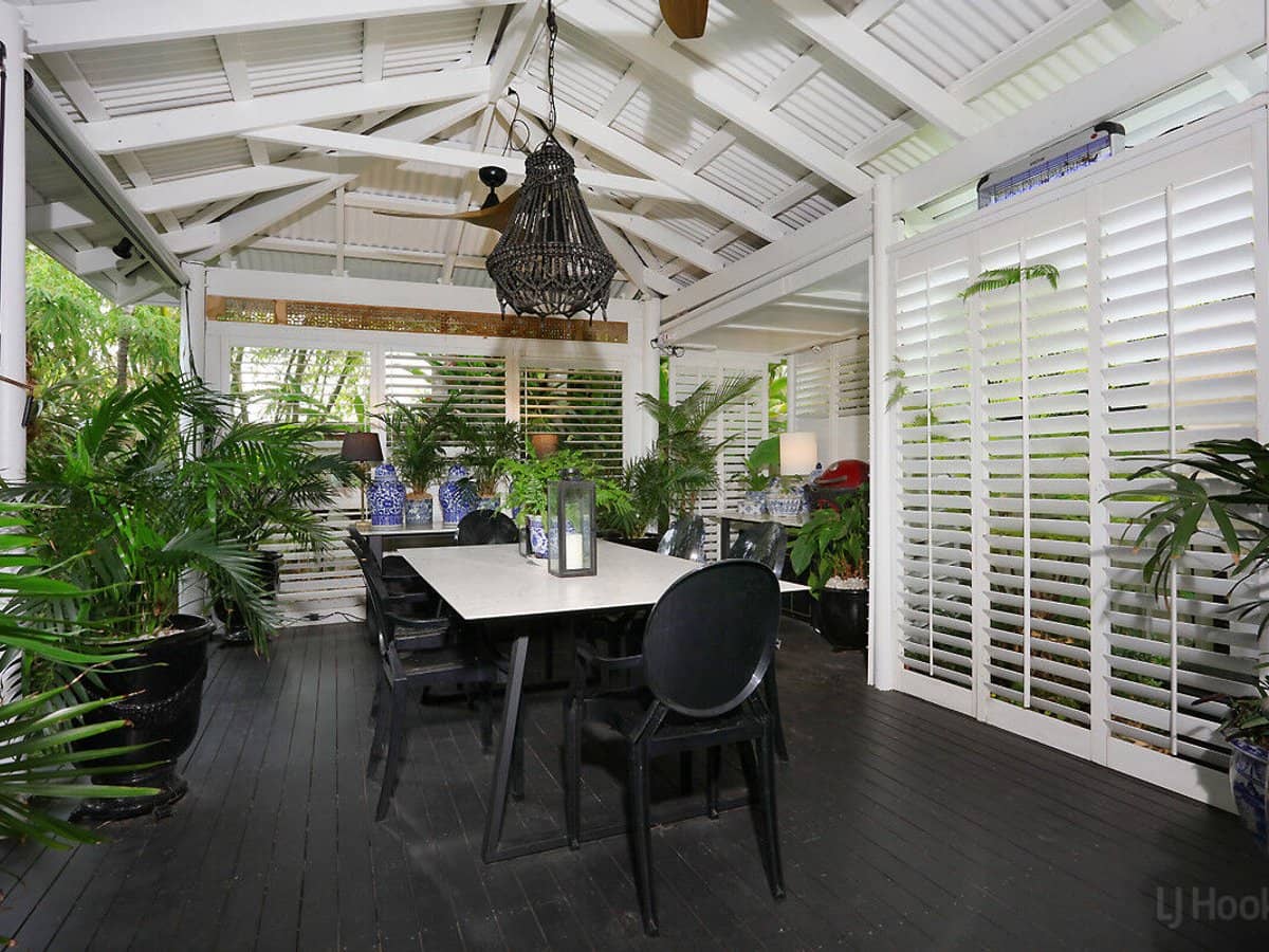 374 Pine Ridge Road, COOMBABAH - Thumbnail 2