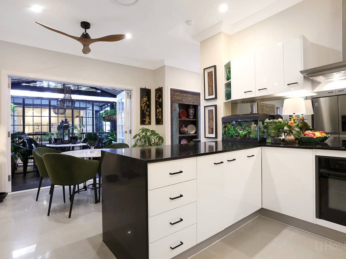 374 Pine Ridge Road, COOMBABAH - Thumbnail 11